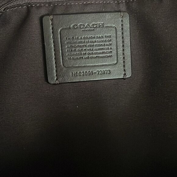 Coach Town Tote Polished Pebbled Leather Black, New - Picture 10 of 14